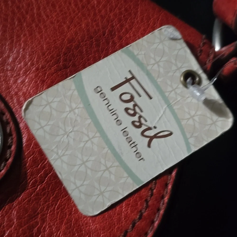 Fossil Nwt Purse Bag Maddox Scarlet Red Genuine Leather Crossbody charm Shoulder